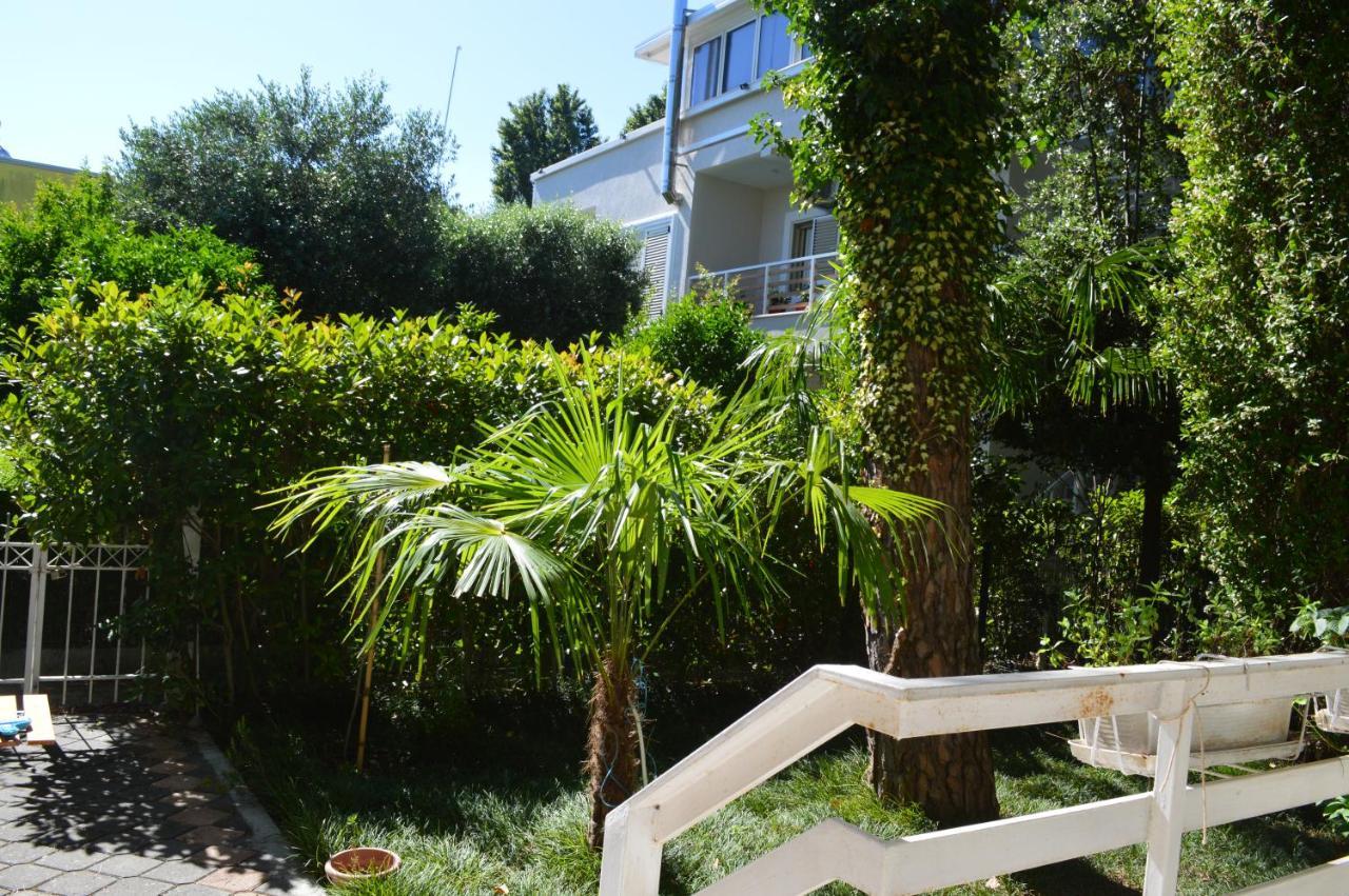 A Cozy Duplex In The Lalzi Bay Βίλα Δυρράχιο Εξωτερικό φωτογραφία